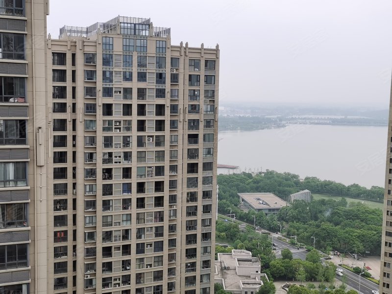 天湖国际天玺园,雪华山西路,近环湖西路-蚌埠天湖国际天玺园二手房