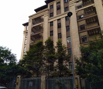 寰宇天下云锦阁