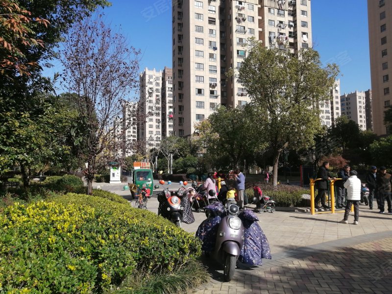 城市之光第二街区