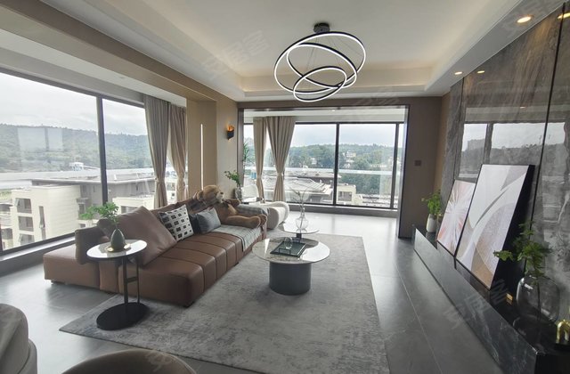 彝人古镇4室2厅150㎡49万二手房图片