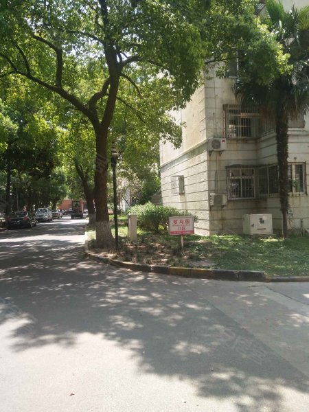 大上海国际花园巴黎园 