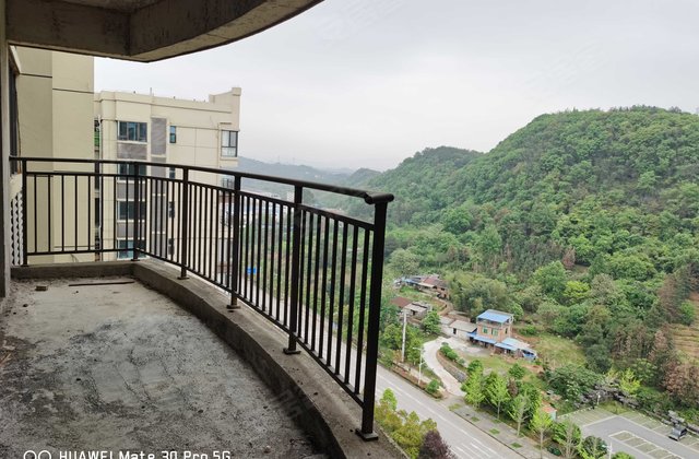 杏林新苑5室2厅175㎡64万二手房图片