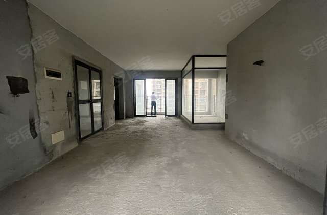 中源名苑5室2厅167㎡127.8万二手房图片