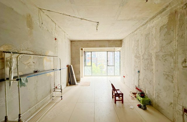 辉煌国际城(三期)3室2厅113.78㎡106万二手房图片