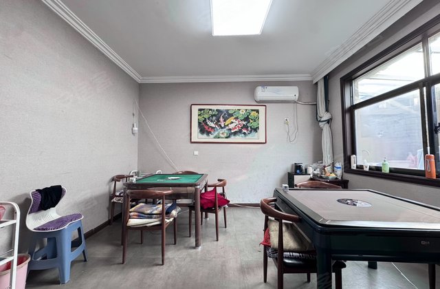 县政府家属区(响水)4室2厅180㎡149.8万二手房图片