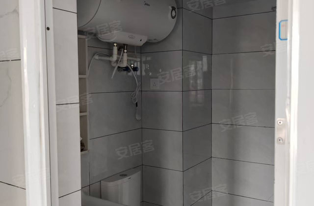 黔中公寓2室2厅70.59㎡35万二手房图片