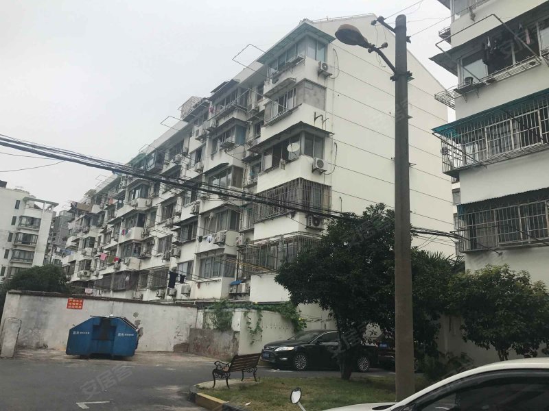 真新新村嘉秀坊 