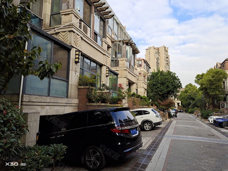 新天地荻泾花园(别墅)