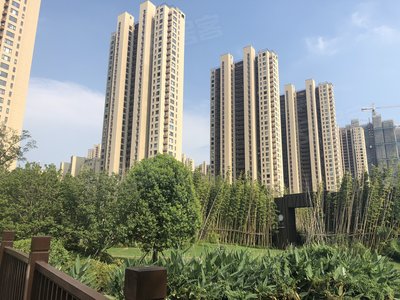 上海房产网>上海小区>上海周边小区>嘉兴小区>万达华府>查看地图上海