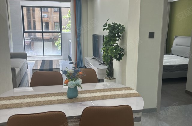 东方豪庭2室2厅72㎡52万二手房图片