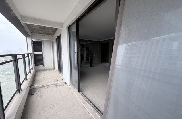 美的国宾府4室2厅138㎡148万二手房图片