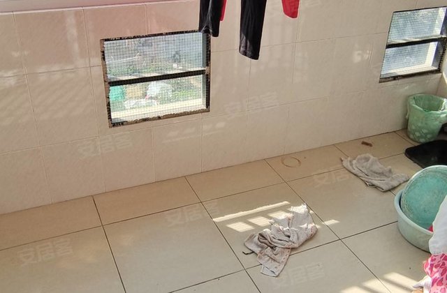 丰泽路92号小区3室2厅133㎡168万二手房图片