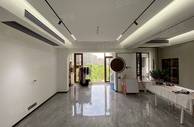 保利大都汇3室2厅124.23㎡108万二手房图片