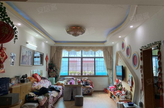 莲花大厦3室2厅125㎡28.8万二手房图片