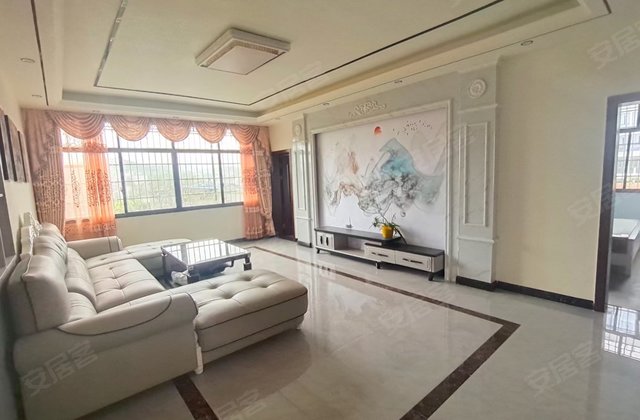 涟源建材大市场小区6室2厅218㎡69.8万二手房图片