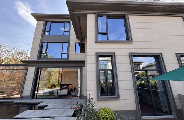 海南巧克力小镇4室2厅109㎡260万二手房图片