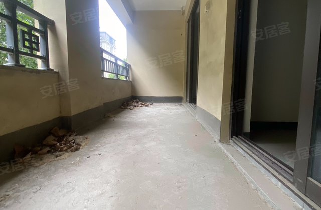 新城水木清华3室2厅135㎡160万二手房图片