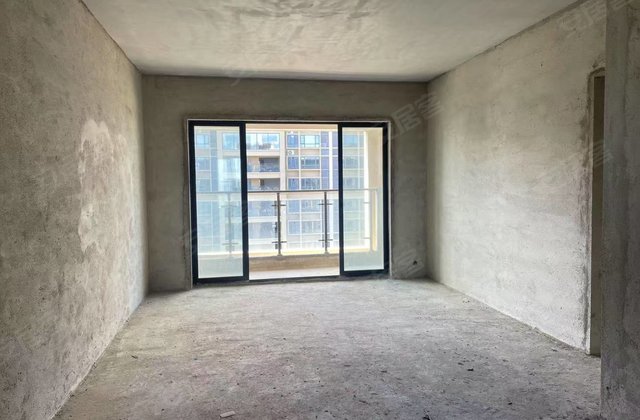 御景中央5室2厅148㎡55万二手房图片
