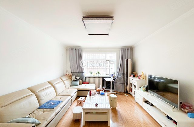 一只船 电梯房三室两厅两卫拎包入住南北通透可停车