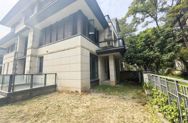 华侨城天鹅湖(别墅)5室2厅395.42㎡1300万二手房图片