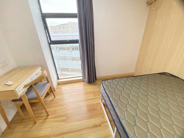 深圳宝安新安塘坊花园塘坊花园 1室1厅 配套齐全 南北通透 精装修出租