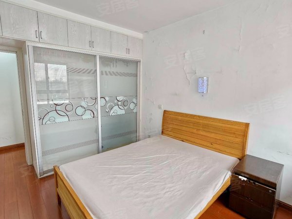 上海浦东川沙心圆西苑近迪斯尼 四大院 心圆西苑 好停车电梯房 押一付