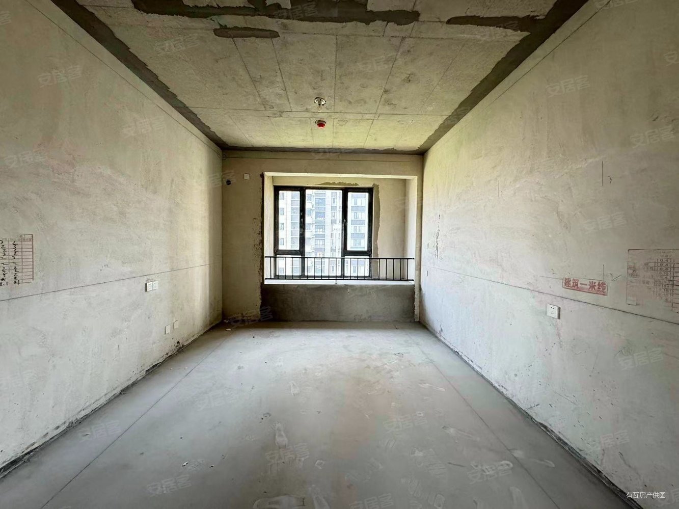 出国急售地铁口167平湖景房碧桂园名门4室3卫好楼层