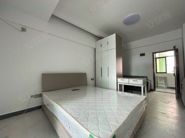 深圳布吉李朗永发大厦布吉地铁站全新公寓精装隔断大开间出租家私家电