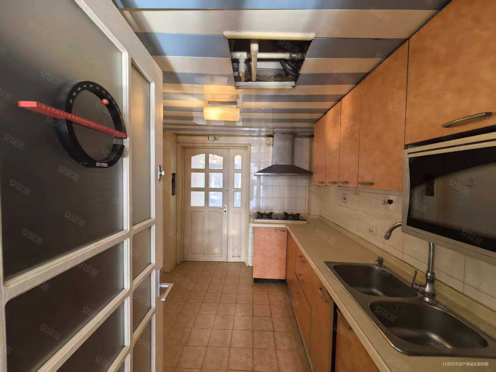 一栋洋房4室2厅3卫206㎡南北1030万