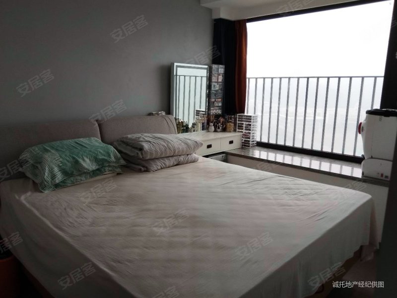 满京华云朗公馆