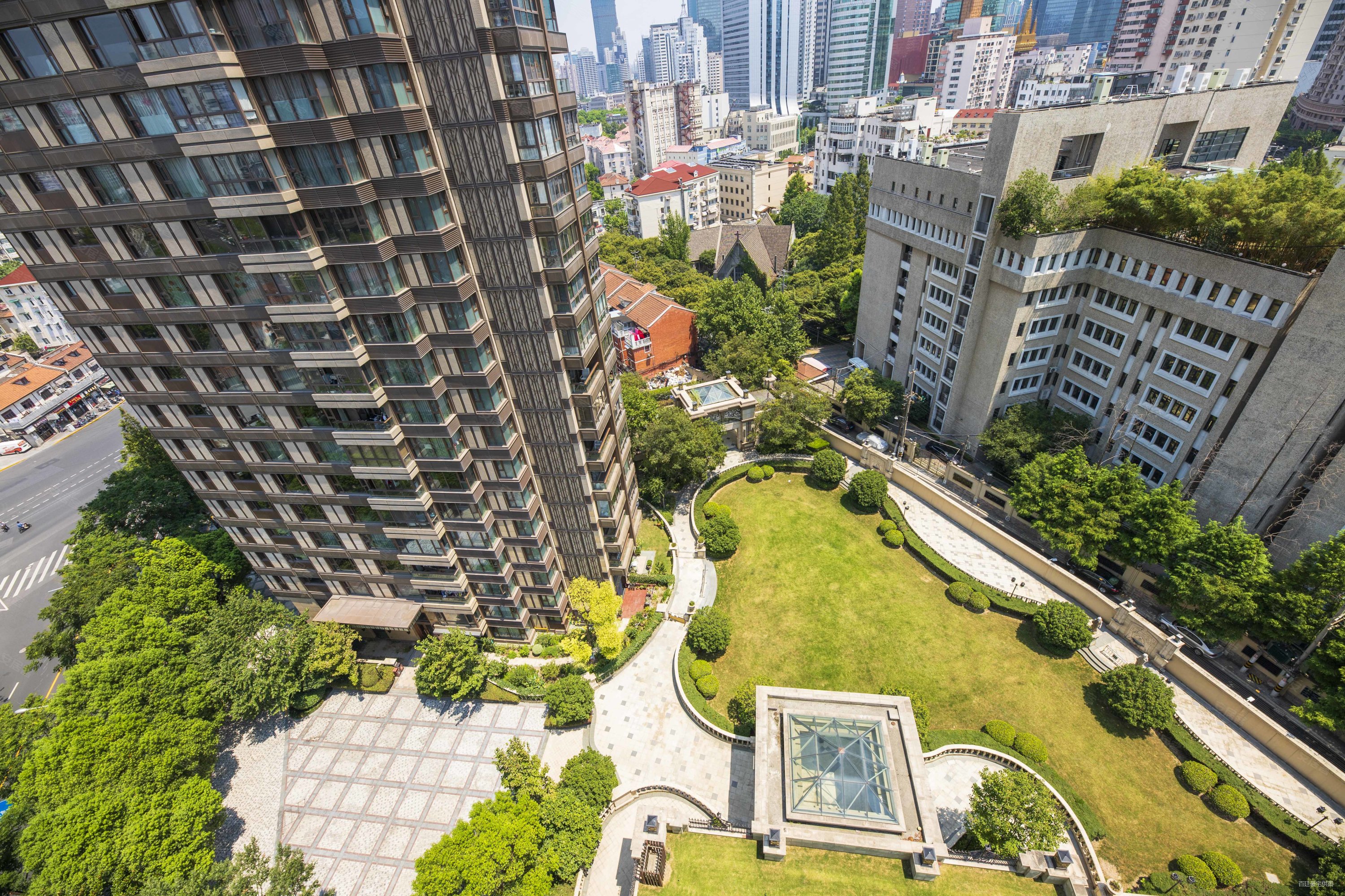 嘉天汇5室2厅4卫334.66㎡南北5600万