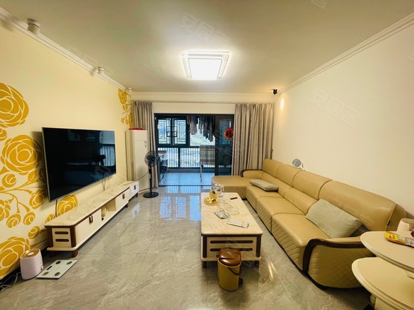 深圳南山大学城华晖云门实图实价 华晖云门 大四房出租 拎包入住 可长