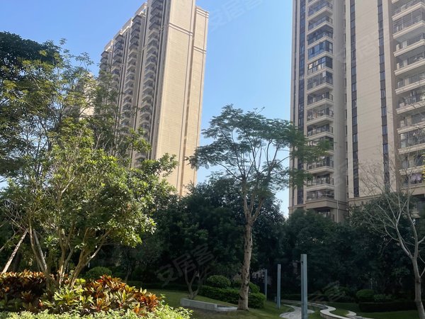 惠州仲恺惠环华邦首府华邦首府三房拎包入住朝南温馨周边配套设施齐全