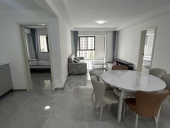 六安舒城文化广场英力附近孔雀城四室二厅二卫洋房  性价比高出租房源真实图片