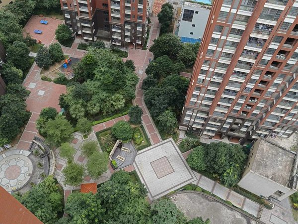 南宁西乡塘大学东路中旭天悦民大地铁口 精装3房 一线江景 看房方便