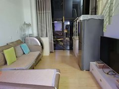 鹰潭月湖月湖城区天虹商场旁复式楼2室 家电家具齐 全拎包入住 包物业 好停车出租房源真实图片