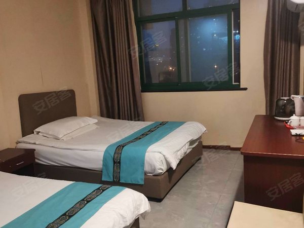 100号楼免中介费|火车站附近一室户独卫长租标间酒店出租房源真实图片