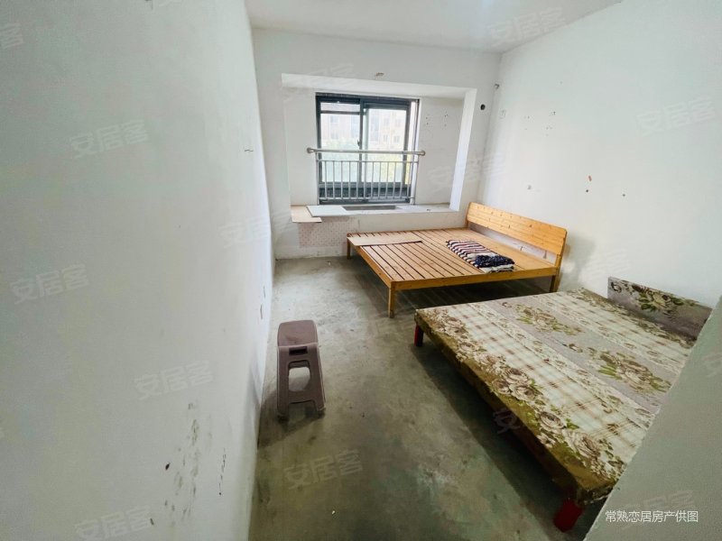 东湖京华两房两卫采光好三开间朝南