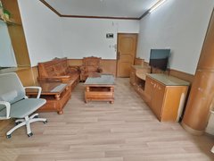 深圳福田园岭园岭实验小学旁 南北通三房 黄金三楼 位置安静 钥匙看房出租房源真实图片