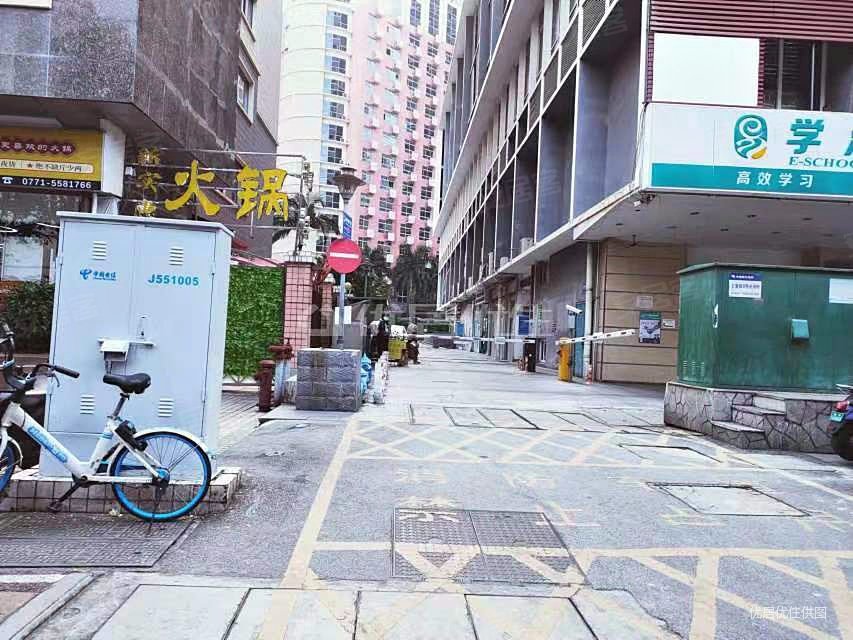 63w朝南精致一房一厅卓立n三美南湖金湖广场琅西地铁口