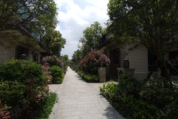 碧桂园中铁天麓一号(别墅)