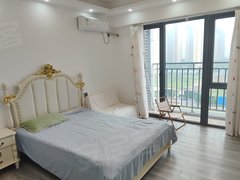 武汉汉阳四新1室1厅，清新欧式家具带阳台，可做饭，采光优，永旺商圈出租房源真实图片