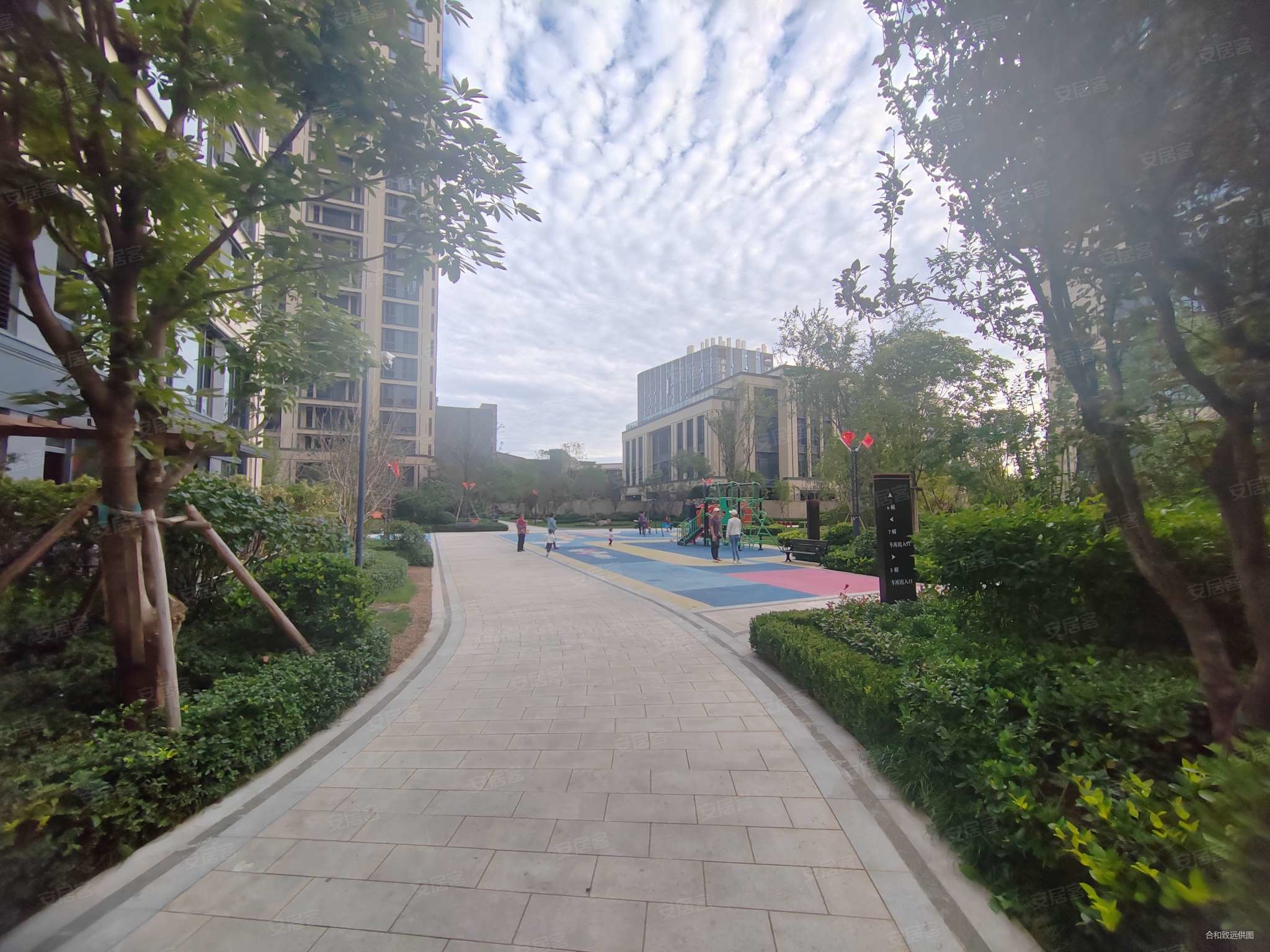 西安房产网>西安二手房>灞桥二手房>席王二手房>绿城新兴玉园>