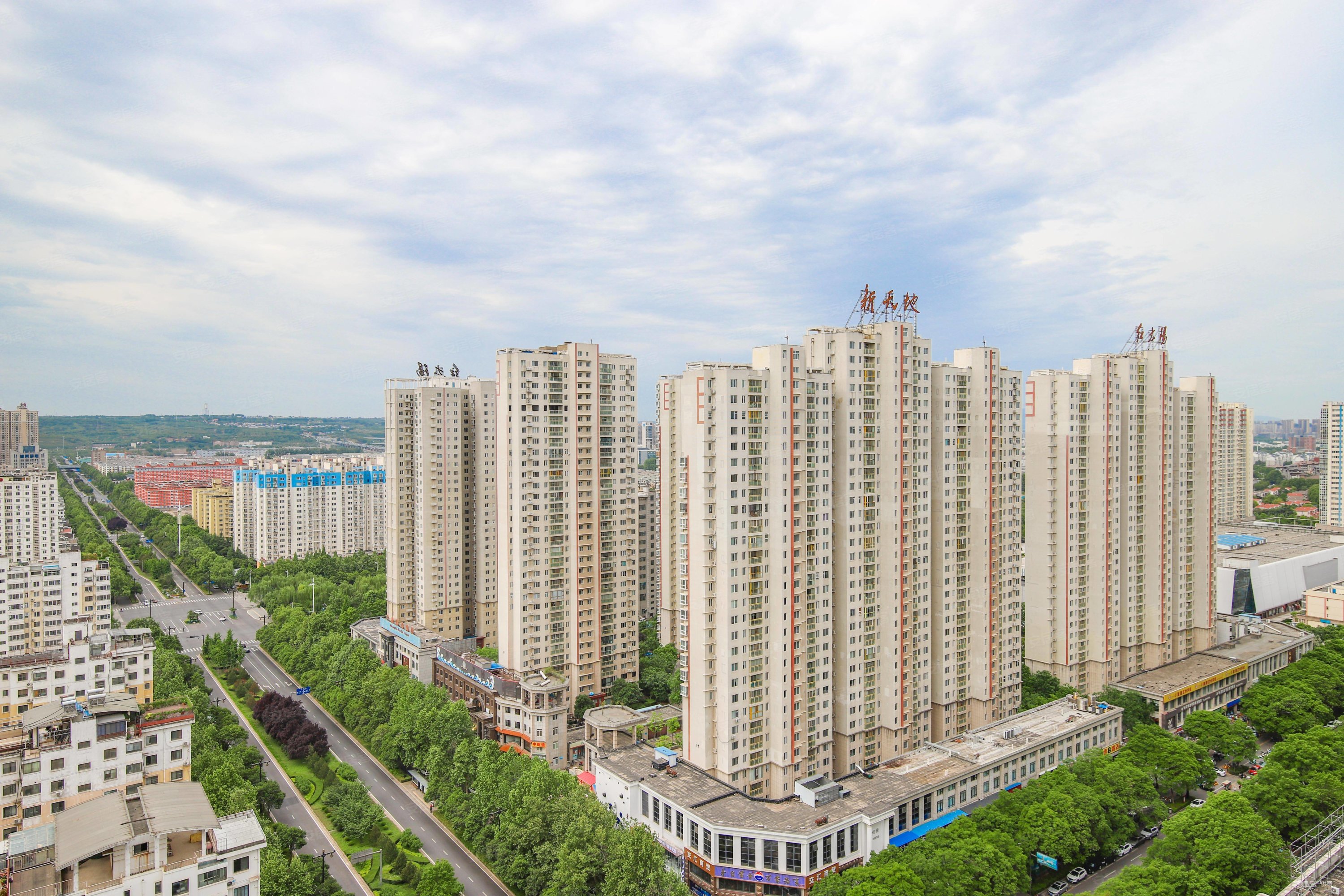 婚房两室 单价7700 业主急售变现 随时看房,新天地红太阳花园二手房