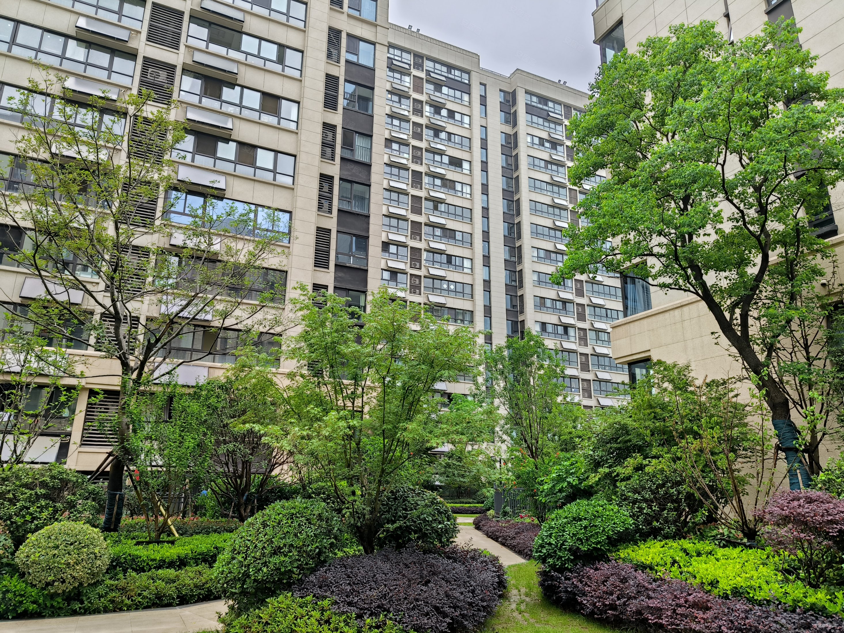 金茂悦4室2厅2卫148.24㎡南北510万