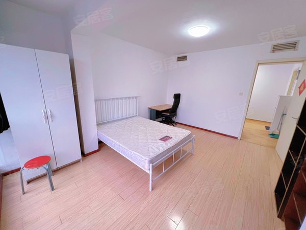 【多图】天居园,媒体村租房,天居园 超大卧室带落地窗 价格优惠 临近