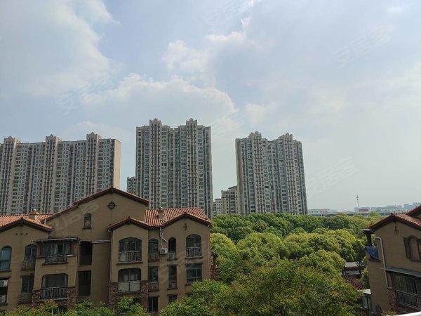 苏州常熟东南开发区三一荣域三一荣域 全新精装 五室五卫 整租分租都