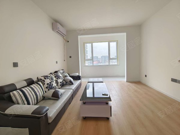 紫悦府新出,精装三室双卫的,第一次出租,钥匙在手随时看房,莱西租房