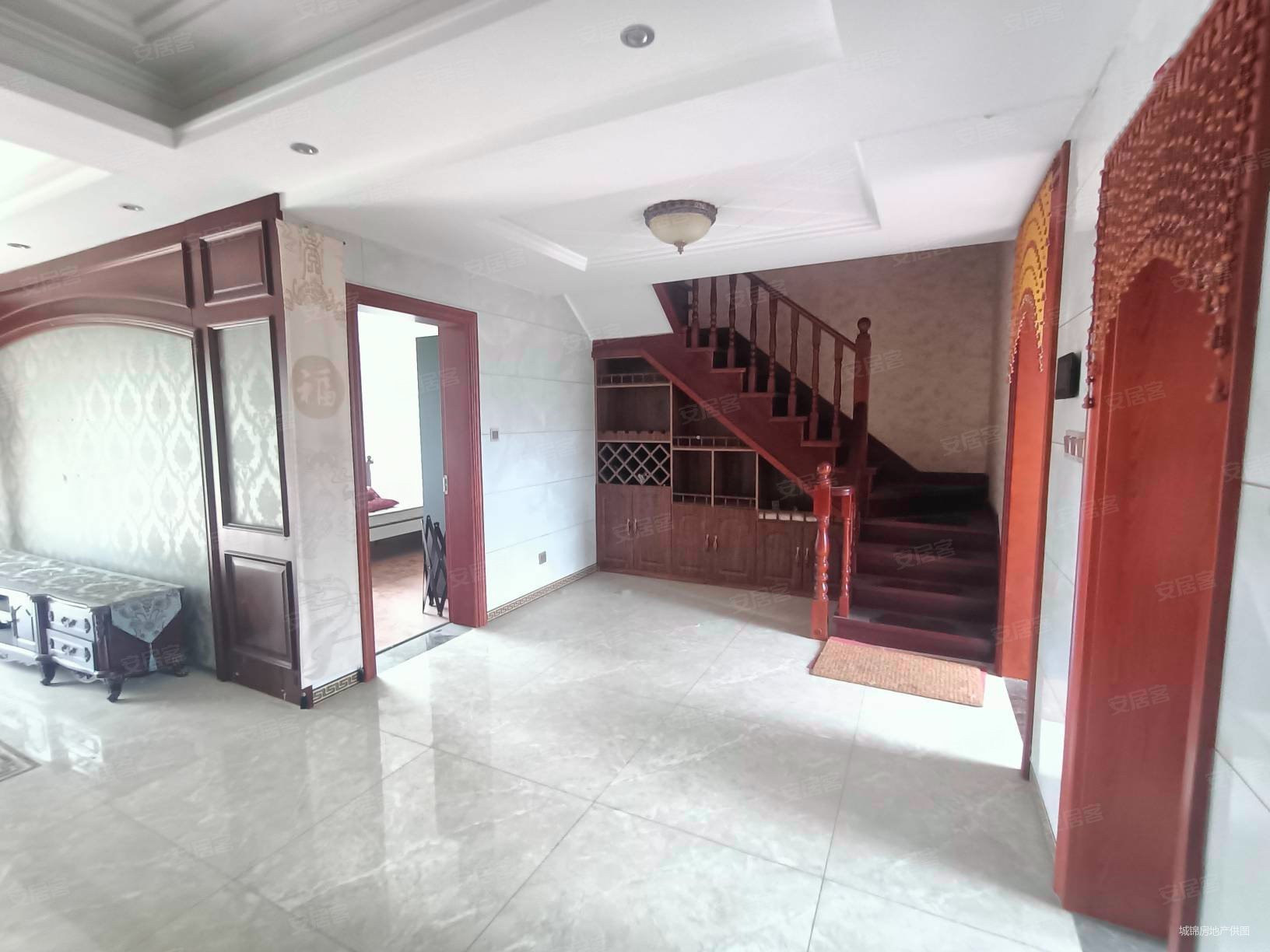 徐州房产网>徐州二手房>邳州二手房>福州路二手房>中凯龙湖领墅(别墅)