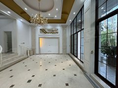 深圳龙岗坂田新上银湖山下 十二橡树庄园 120平花园 上下5层带固定车位出租房源真实图片